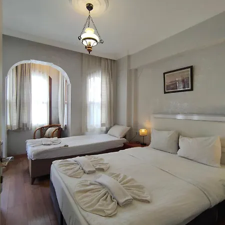 Antique And ホテル