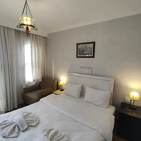 Antique And イスタンブール