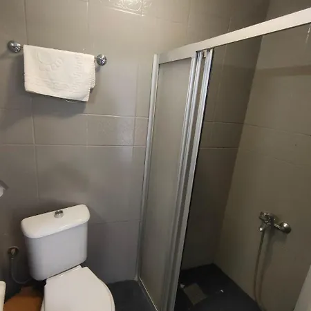 ホテル Antique And *