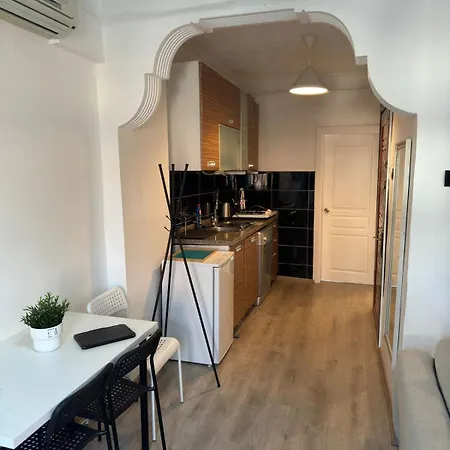 Antique And * イスタンブール