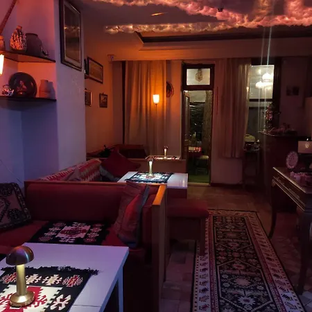 Antique And Estambul