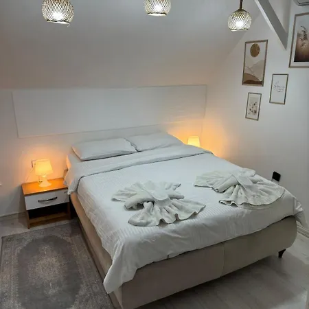 Hotell Antique And