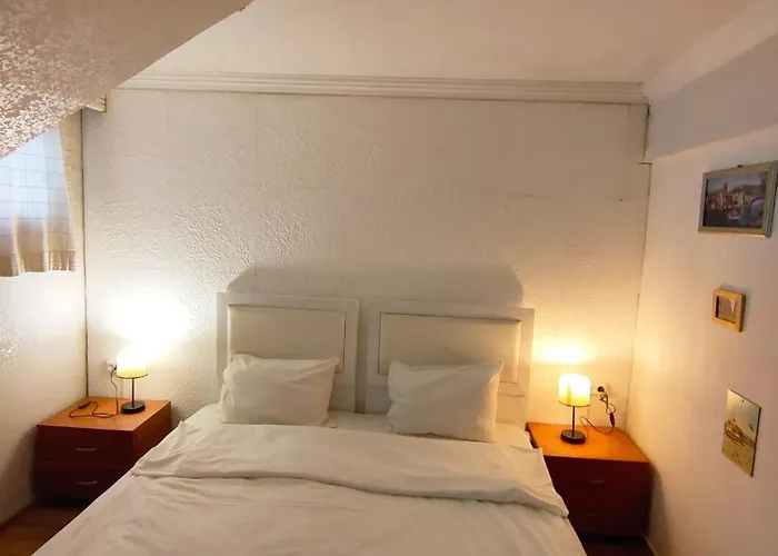 Hotel Antique And Istanbul